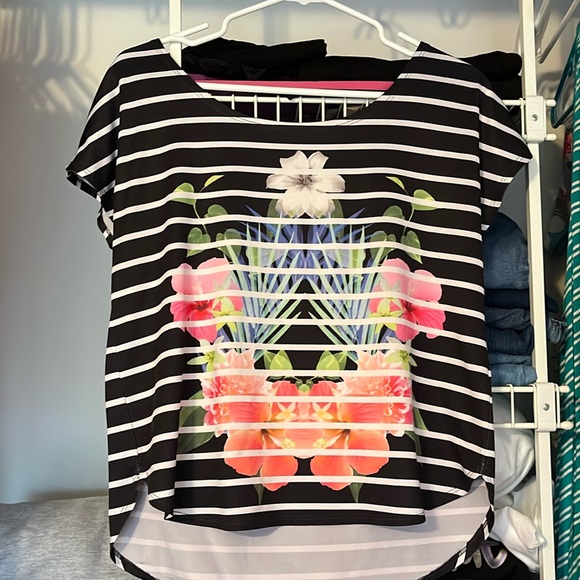 Small SO striped flowery shirt - Picture 1 of 5